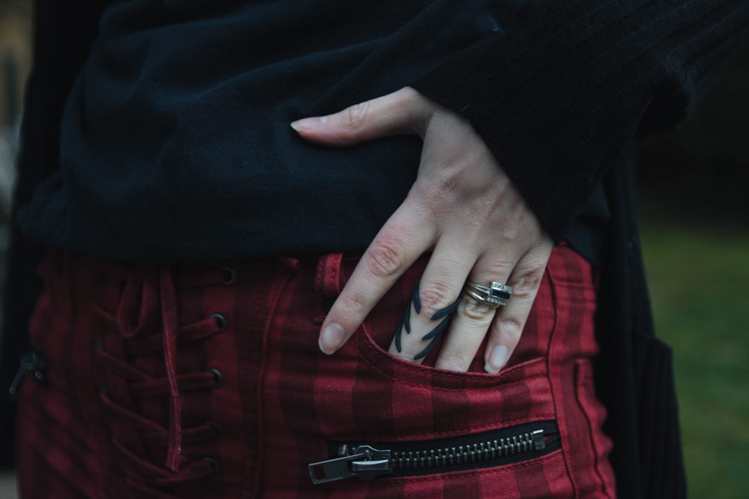 rouge and wolf jewelry details